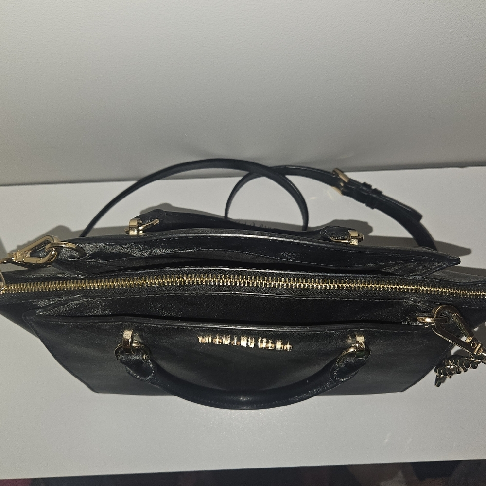 Michael Kors Ellis Black Large Leather Satchel - Picture 3 of 4